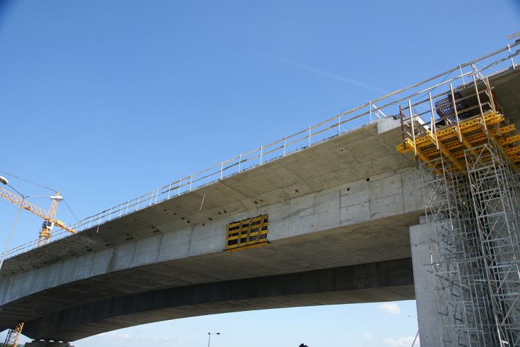 Podpora P25 mostu głównego