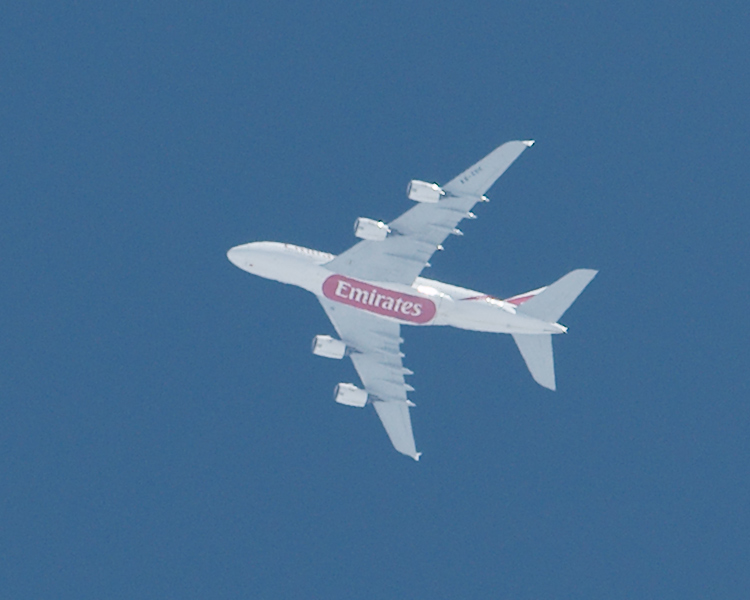 Przelot A380 Emirates w okolicach Chemy, Polska